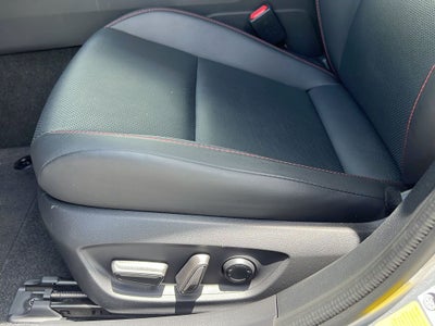 2025 Toyota Prius Plug-in Hybrid CVT