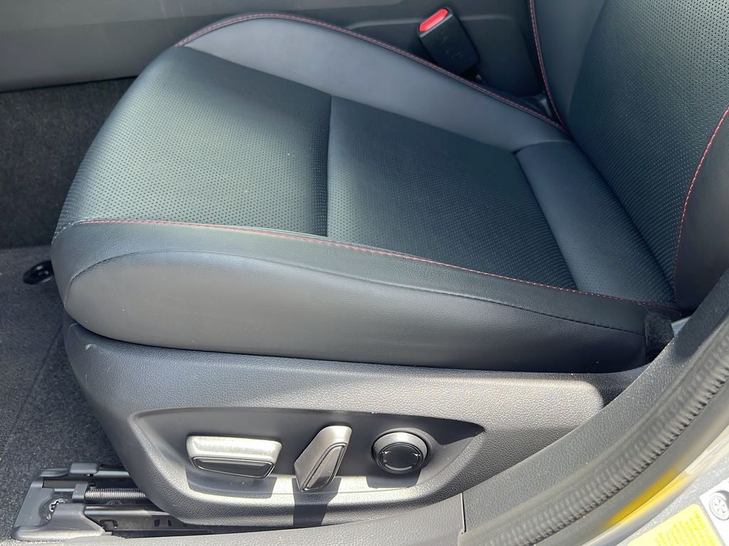 2025 Toyota Prius Plug-in Hybrid CVT