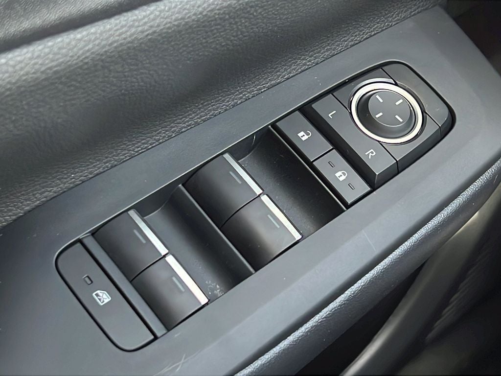 2025 Toyota Prius Plug-in Hybrid CVT