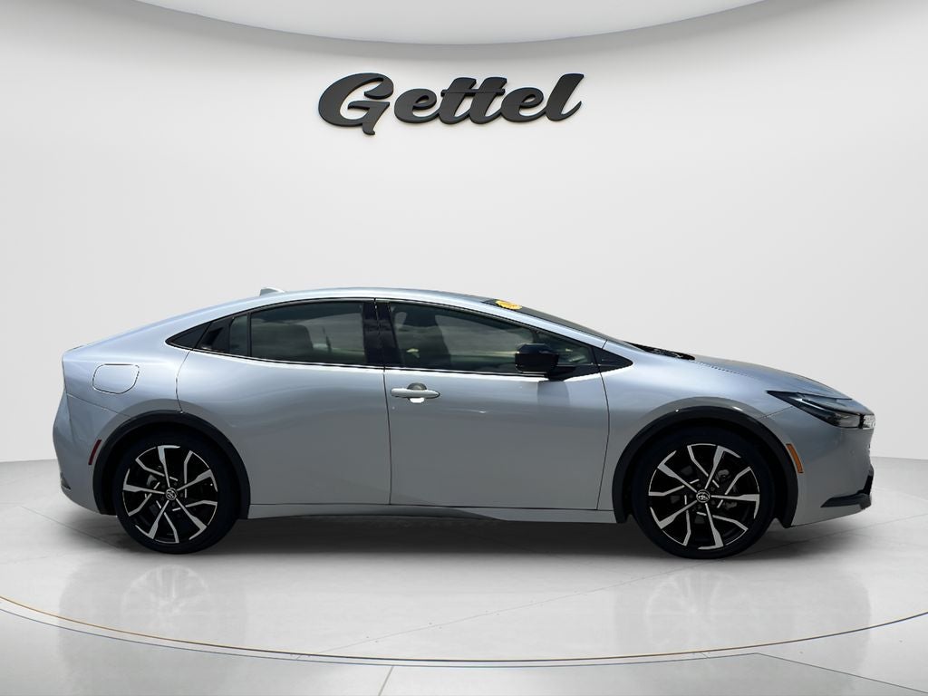 2025 Toyota Prius Plug-in Hybrid CVT