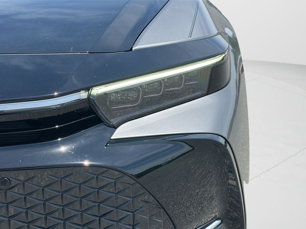 2024 Toyota Crown Platinum