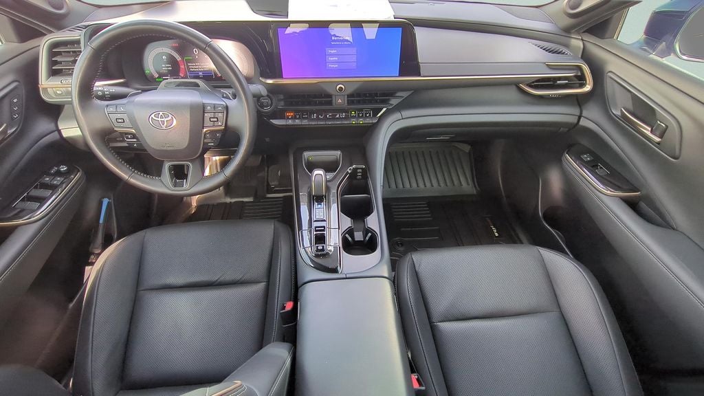 2024 Toyota CROWN Platinum