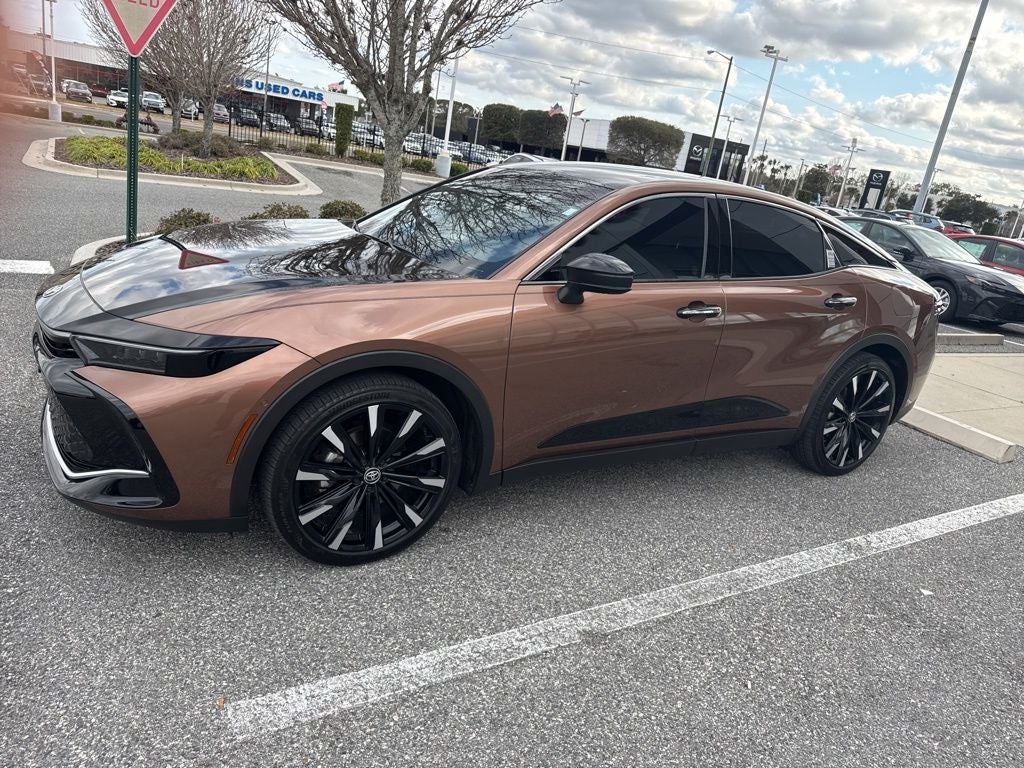 2024 Toyota CROWN Platinum