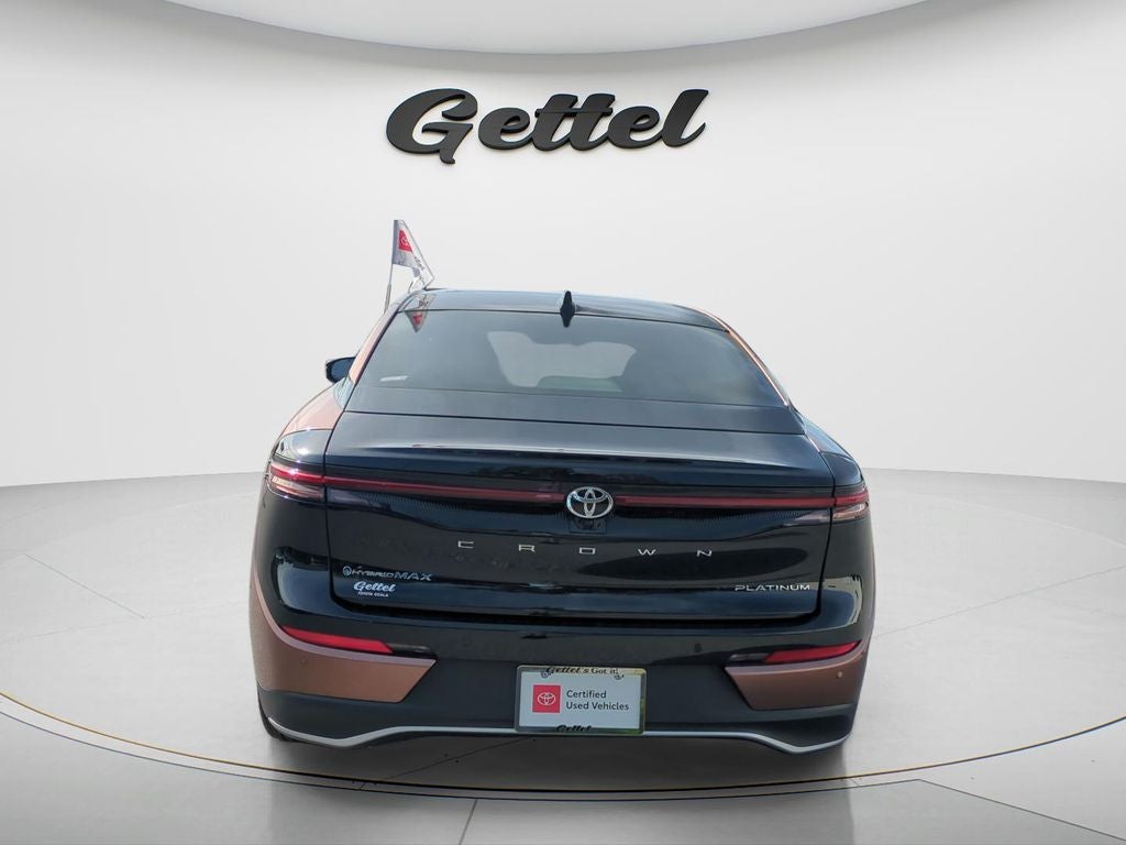 2024 Toyota CROWN Platinum