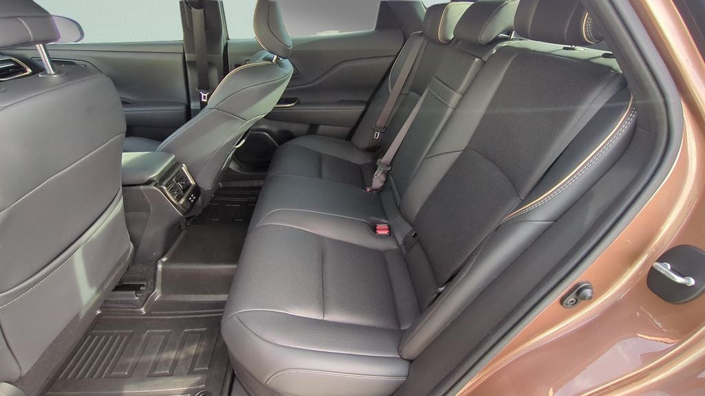 2024 Toyota CROWN Platinum