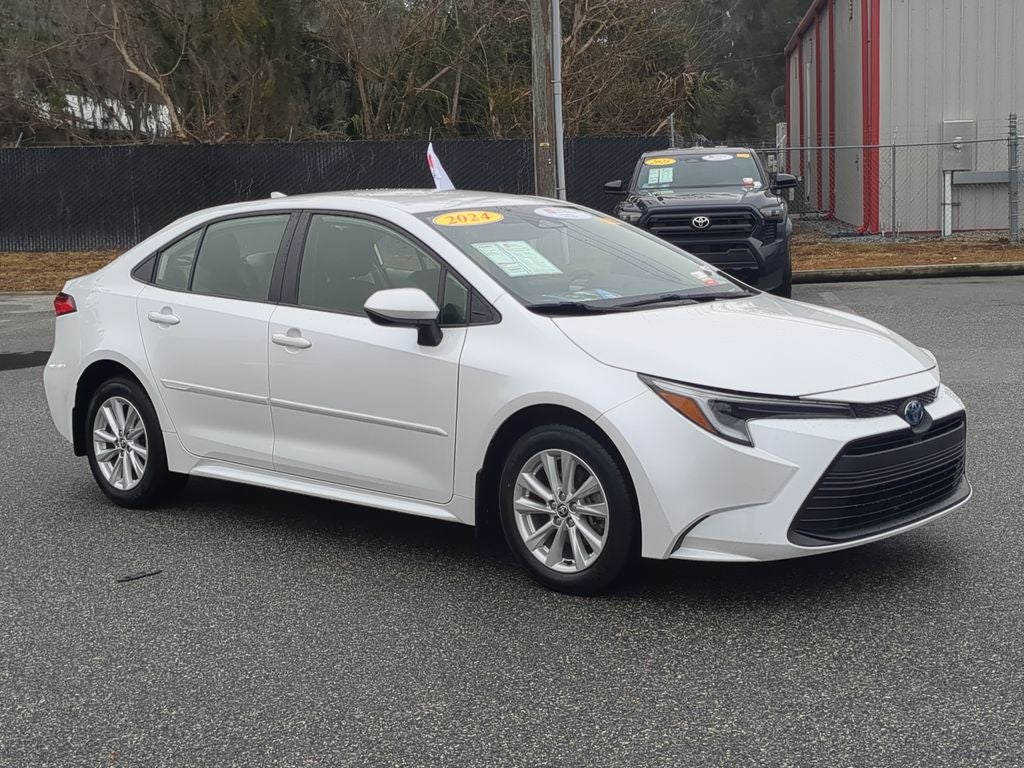 2024 Toyota Corolla Hybrid LE