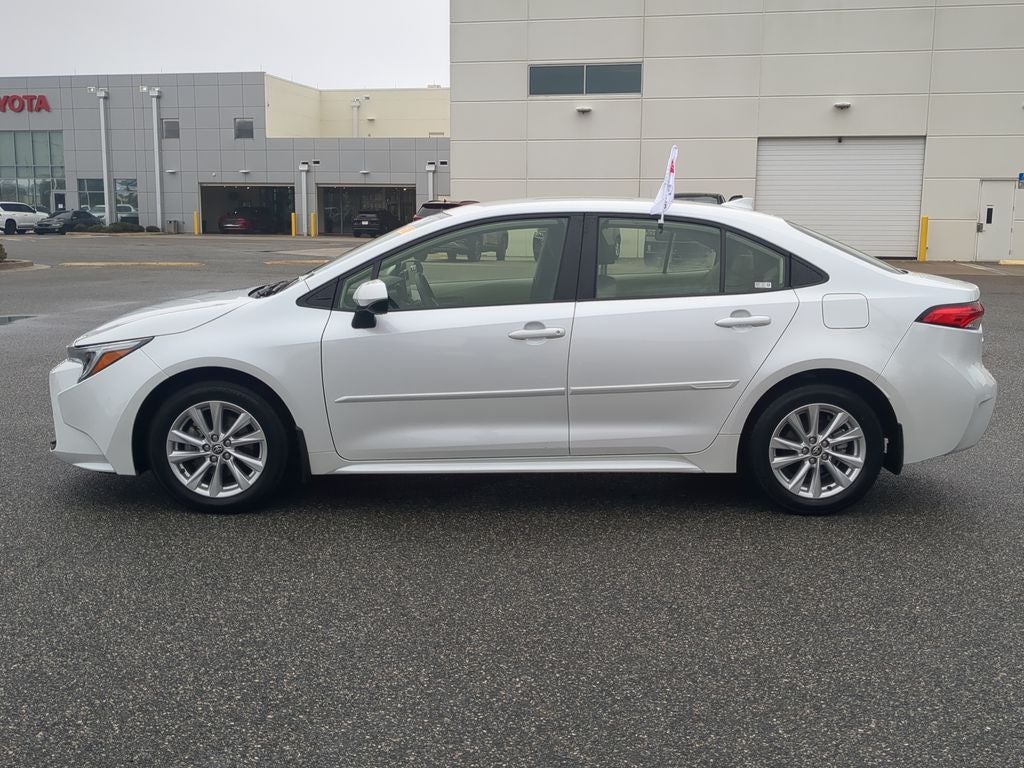 2024 Toyota Corolla Hybrid LE