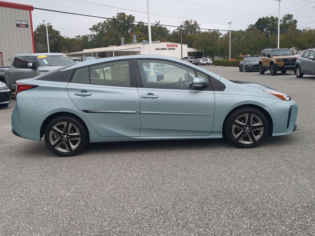 2021 Toyota PRIUS Limited