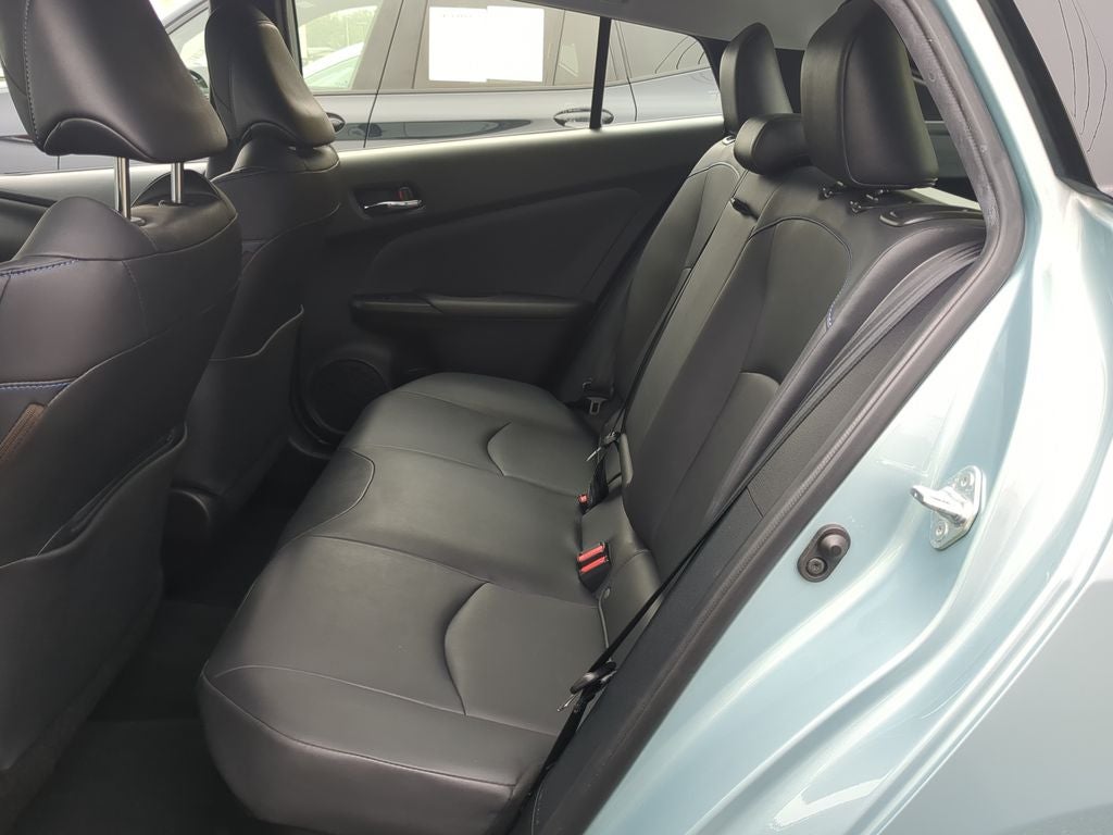 2021 Toyota PRIUS Limited