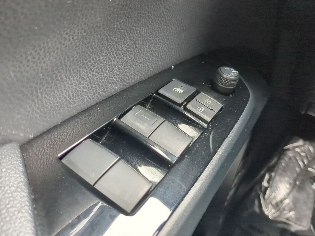 2021 Toyota PRIUS Limited