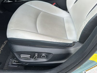 2016 Toyota PRIUS Four