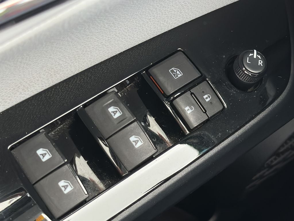 2016 Toyota PRIUS Four
