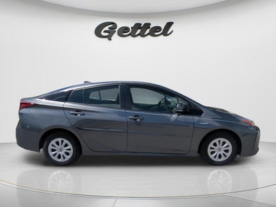 2019 Toyota PRIUS LE
