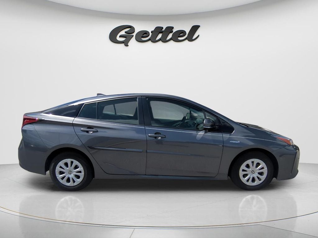 2019 Toyota PRIUS LE