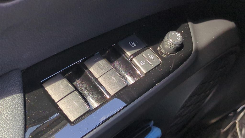 2019 Toyota PRIUS LE