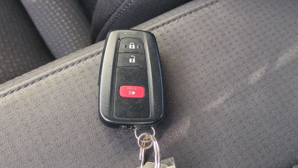 2019 Toyota PRIUS LE