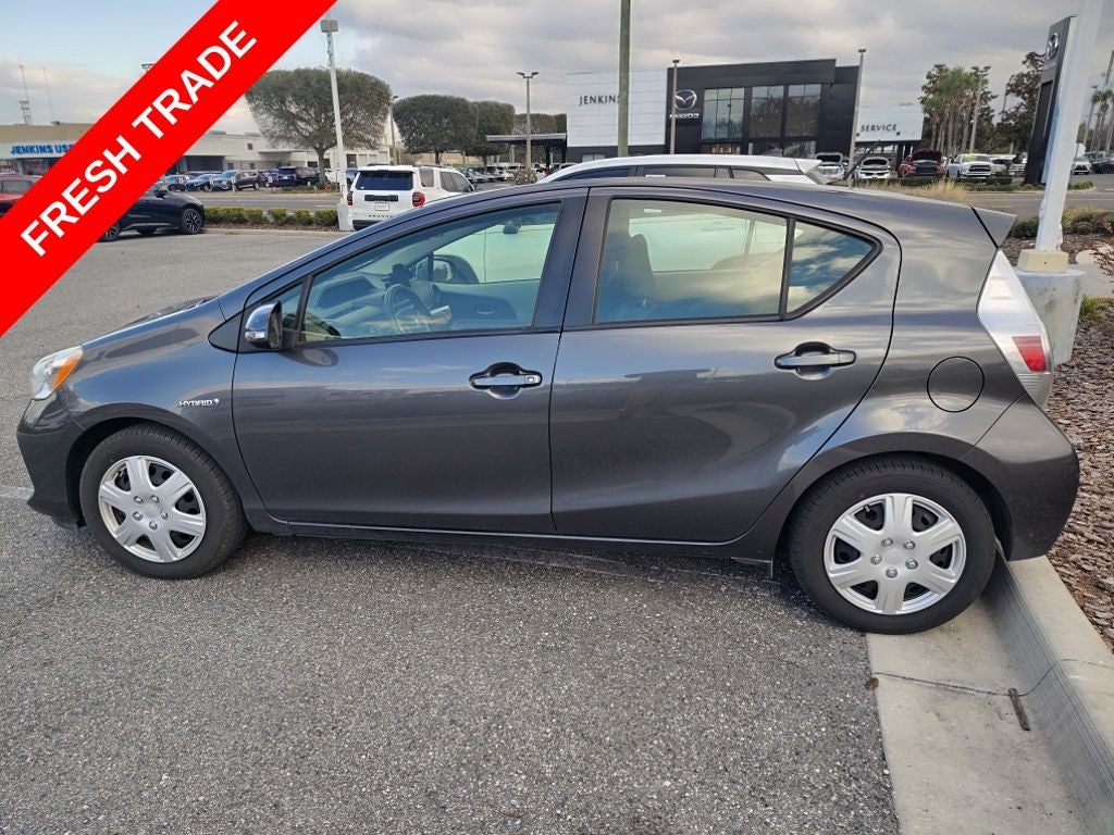 2014 Toyota PRIUS c Two