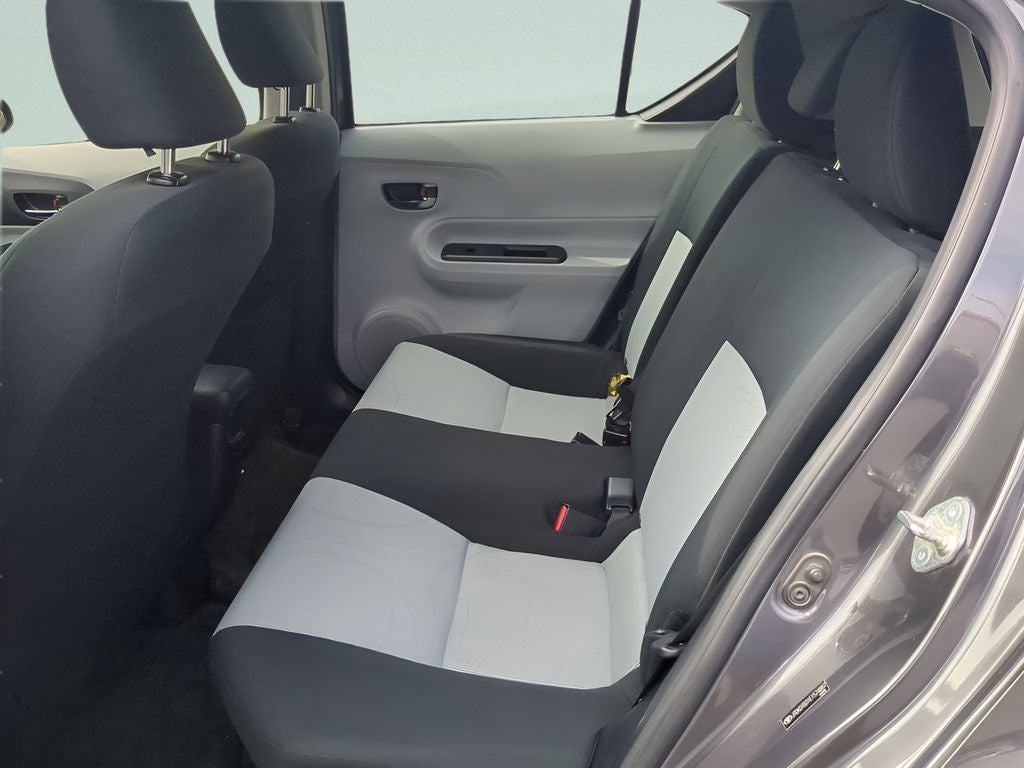 2014 Toyota PRIUS c Two