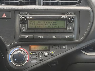 2014 Toyota PRIUS c Two