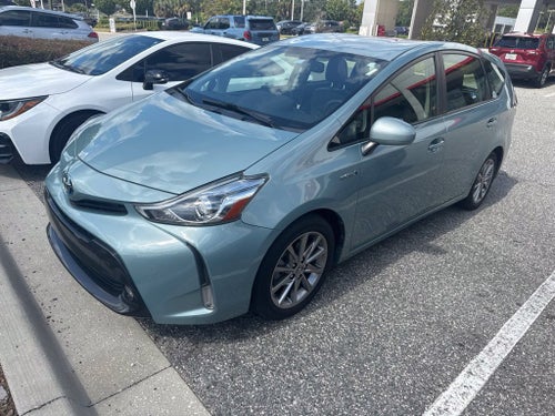 2015 Toyota Prius v Five