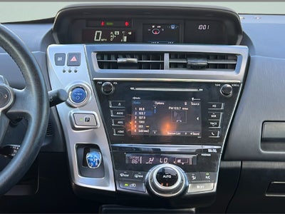 2015 Toyota PRIUS v Five