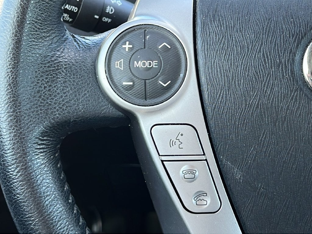 2015 Toyota PRIUS v Five