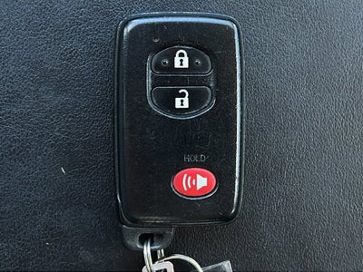 2015 Toyota PRIUS v Five