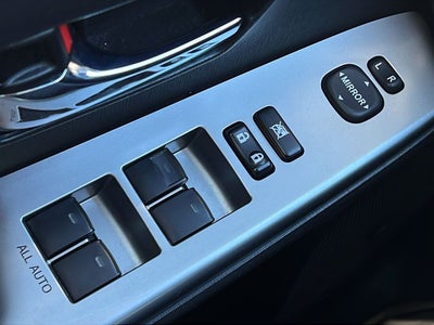 2017 Toyota Prius v Five