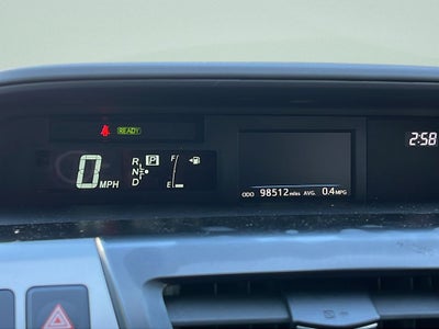 2017 Toyota Prius v Five