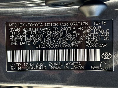 2017 Toyota Prius v Five
