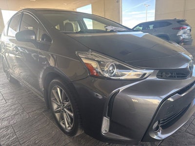 2017 Toyota Prius v Five