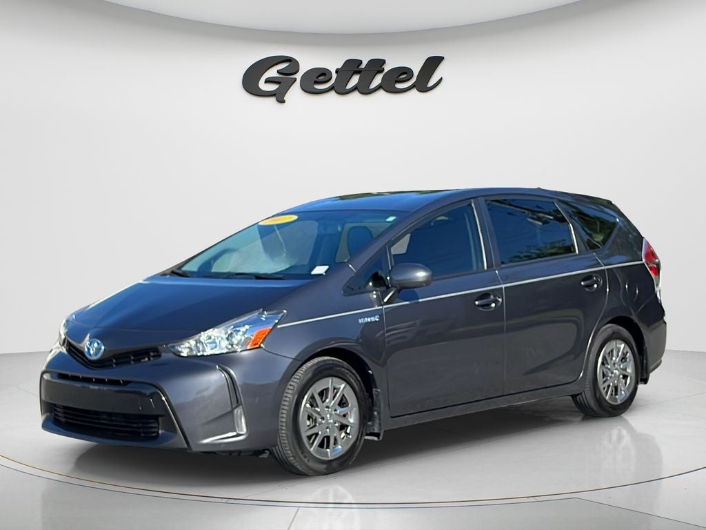 2017 Toyota PRIUS v Four