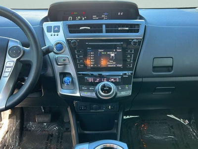 2017 Toyota PRIUS v Four