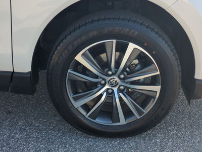 2022 Toyota Venza LE Limited