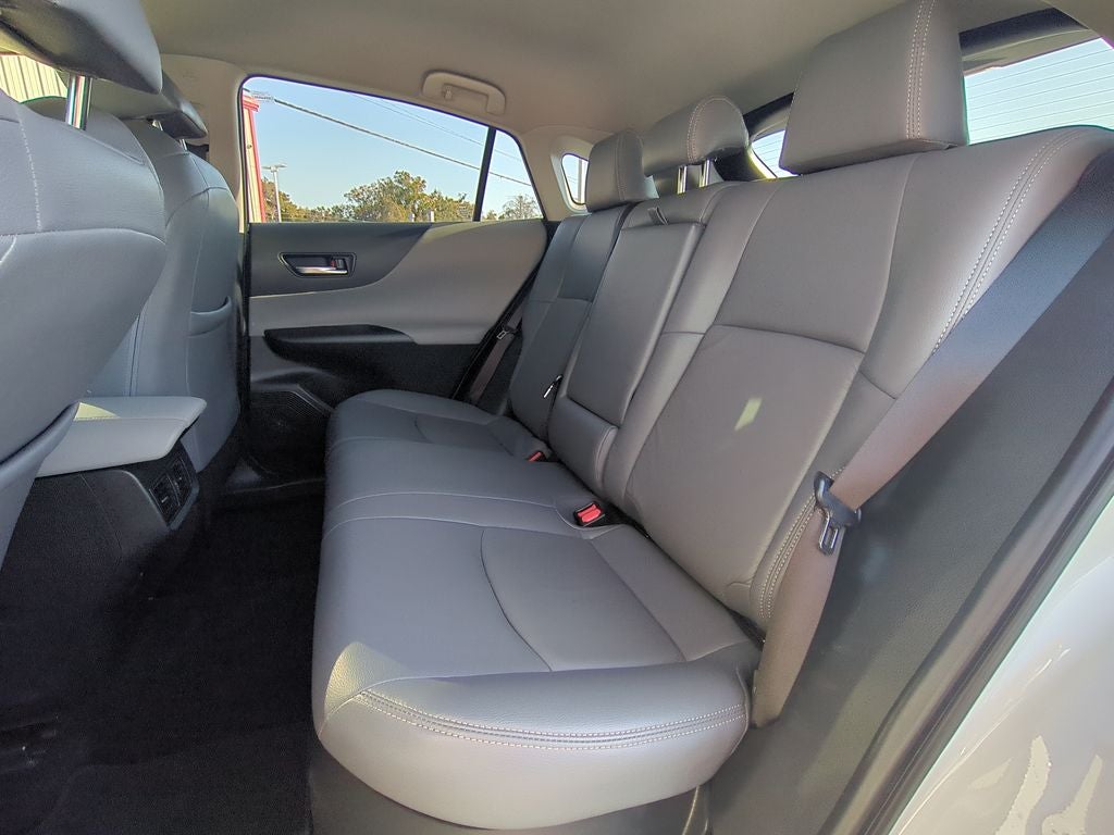 2022 Toyota Venza LE Limited