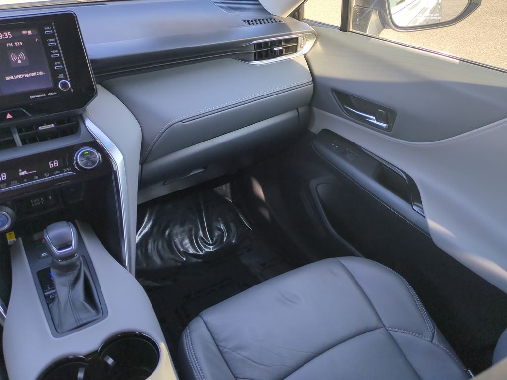 2022 Toyota Venza LE Limited