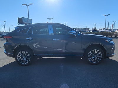2023 Toyota Venza XLE