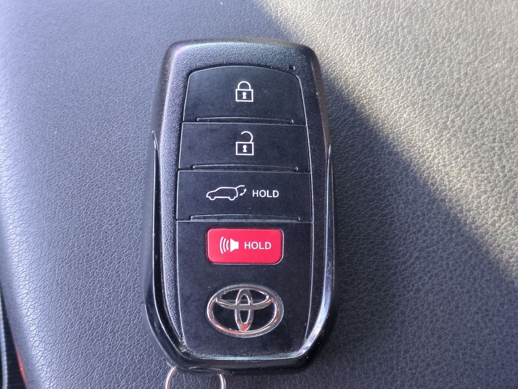 2023 Toyota Venza XLE