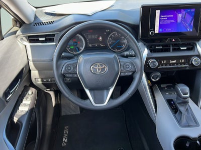 2024 Toyota Venza LE