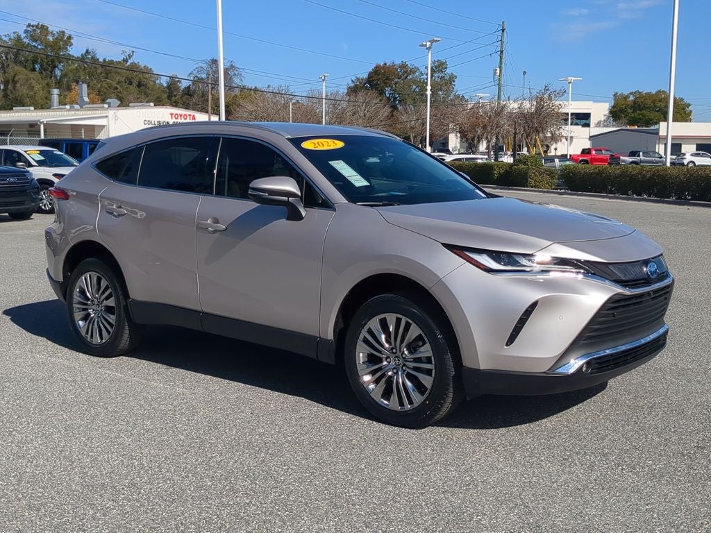 2023 Toyota Venza LE