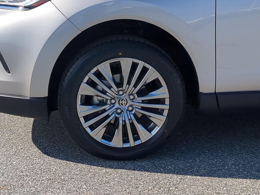 2023 Toyota Venza LE