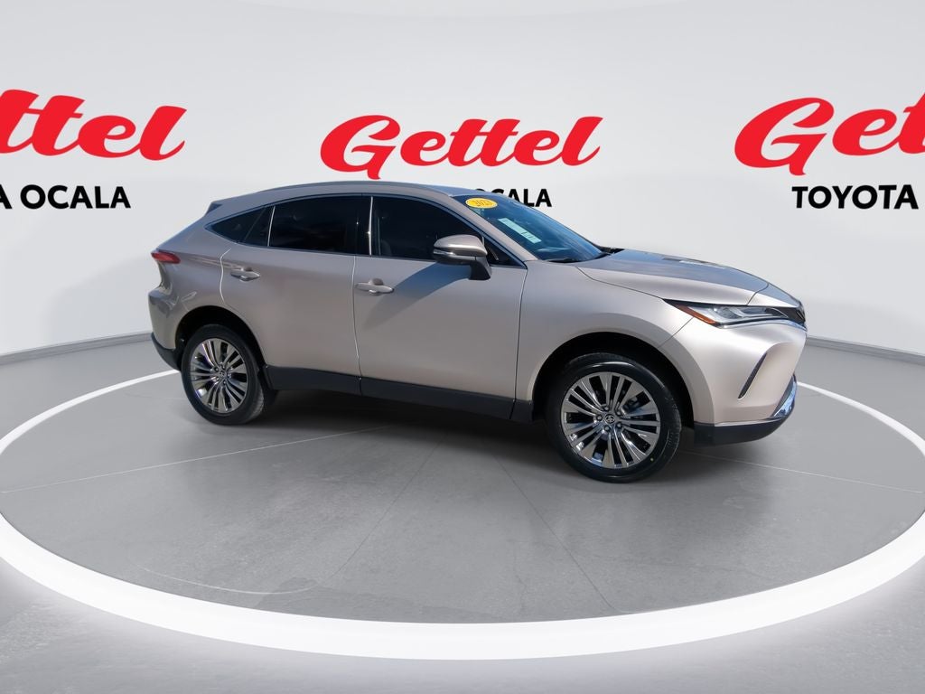 2023 Toyota Venza LE