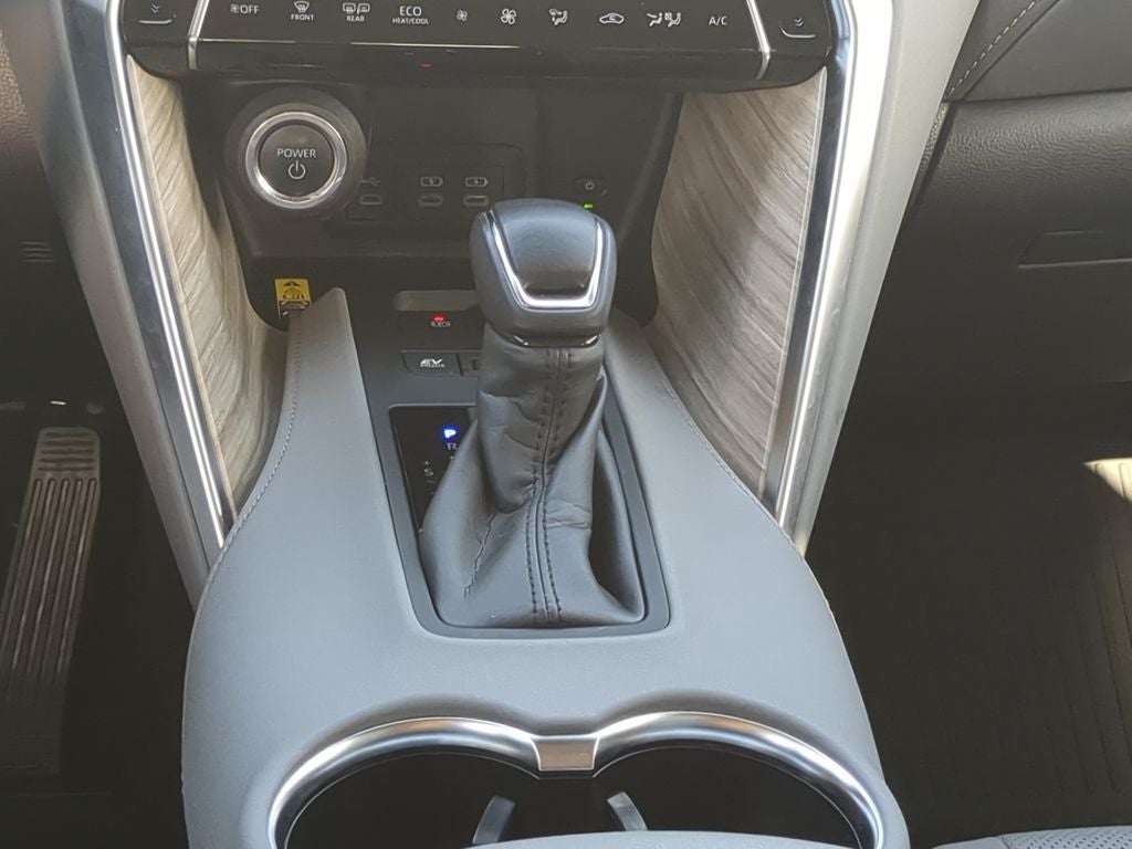 2023 Toyota Venza LE