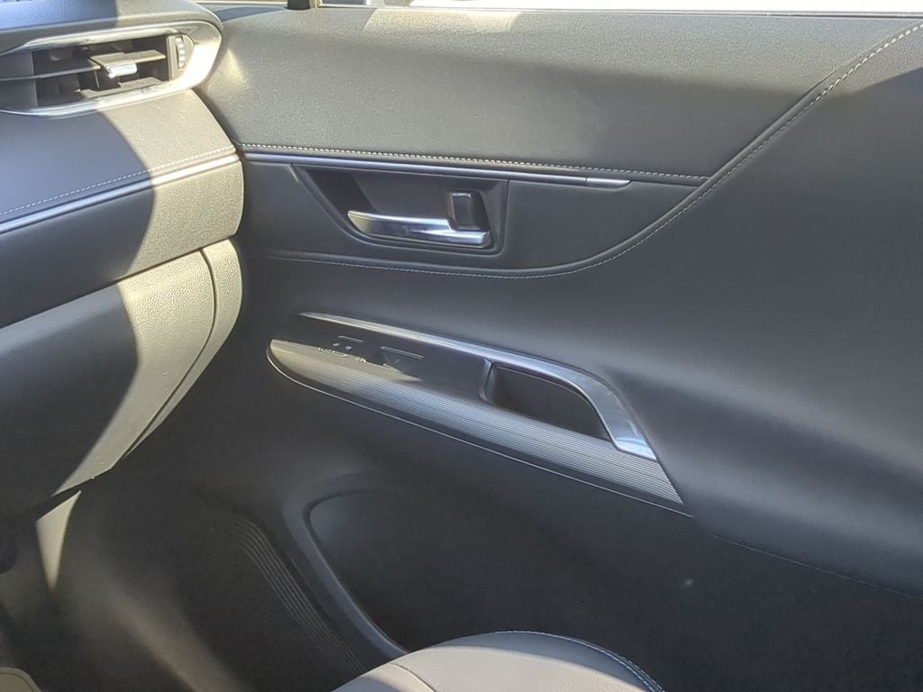 2024 Toyota Venza XLE