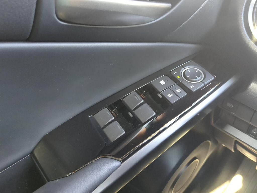 2025 Lexus IS 350 350 F SPORT Design