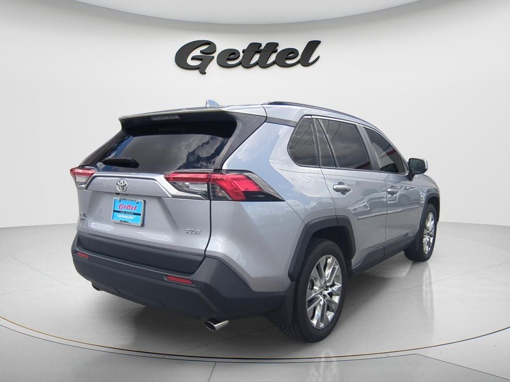 2019 Toyota RAV4 XLE Premium