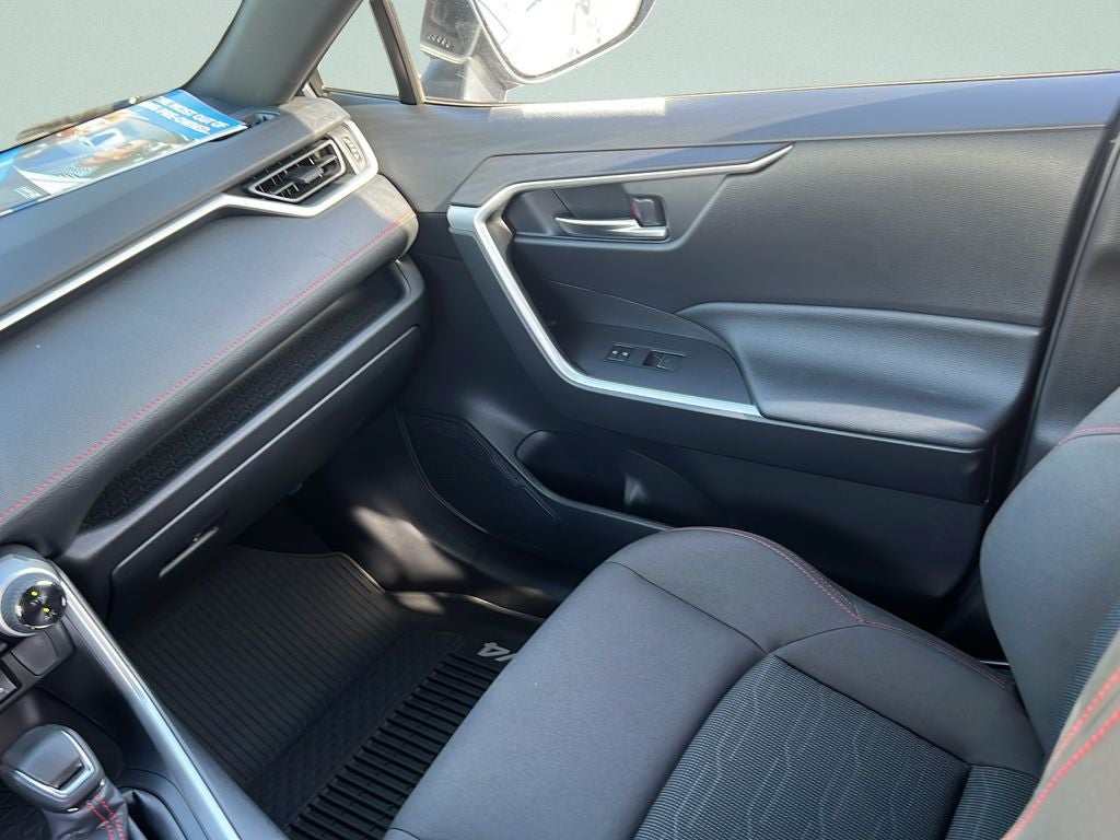 2024 Toyota RAV4 Prime (PHEV) SE