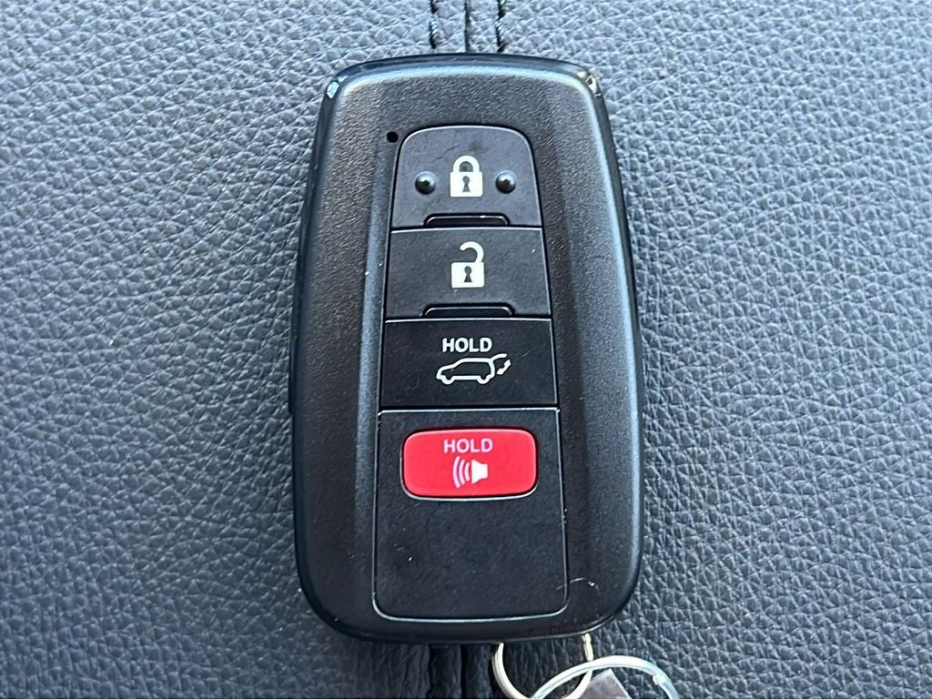 2025 Toyota RAV4 HYBRID Limited