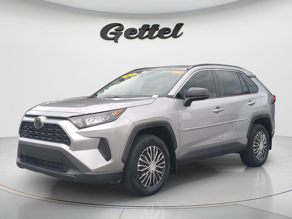 2020 Toyota RAV4 LE