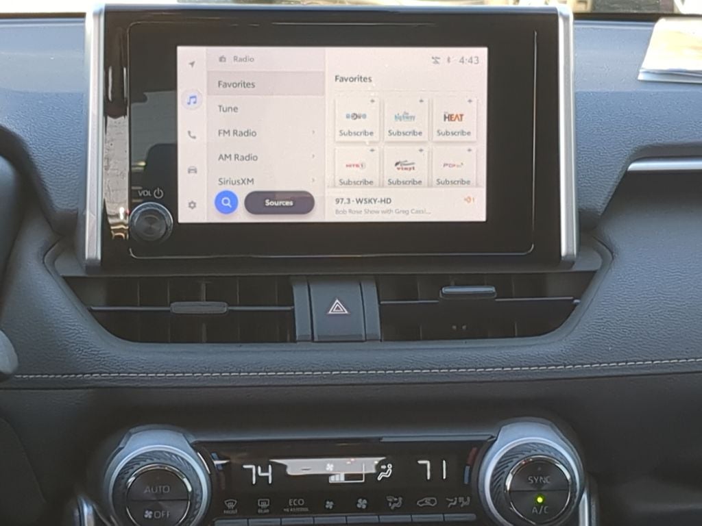 2023 Toyota RAV4 HYBRID LE